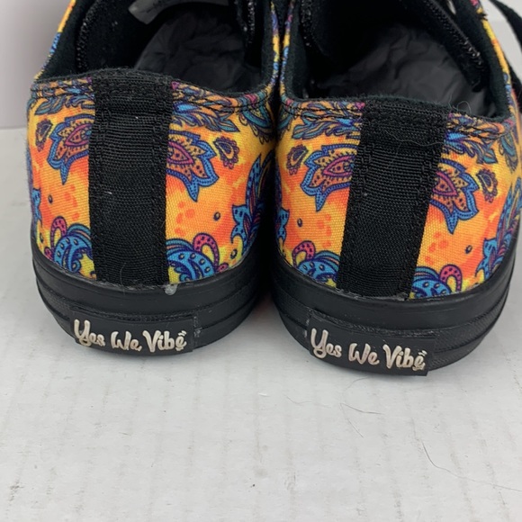 Yes We Vibe low top sneakers - Picture 6 of 13
